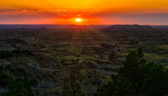 Sunsets of Theodore Roosevelt National Park-6